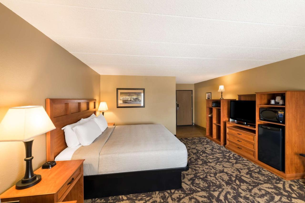 Best Western Derby Inn Eagle River Exterior foto