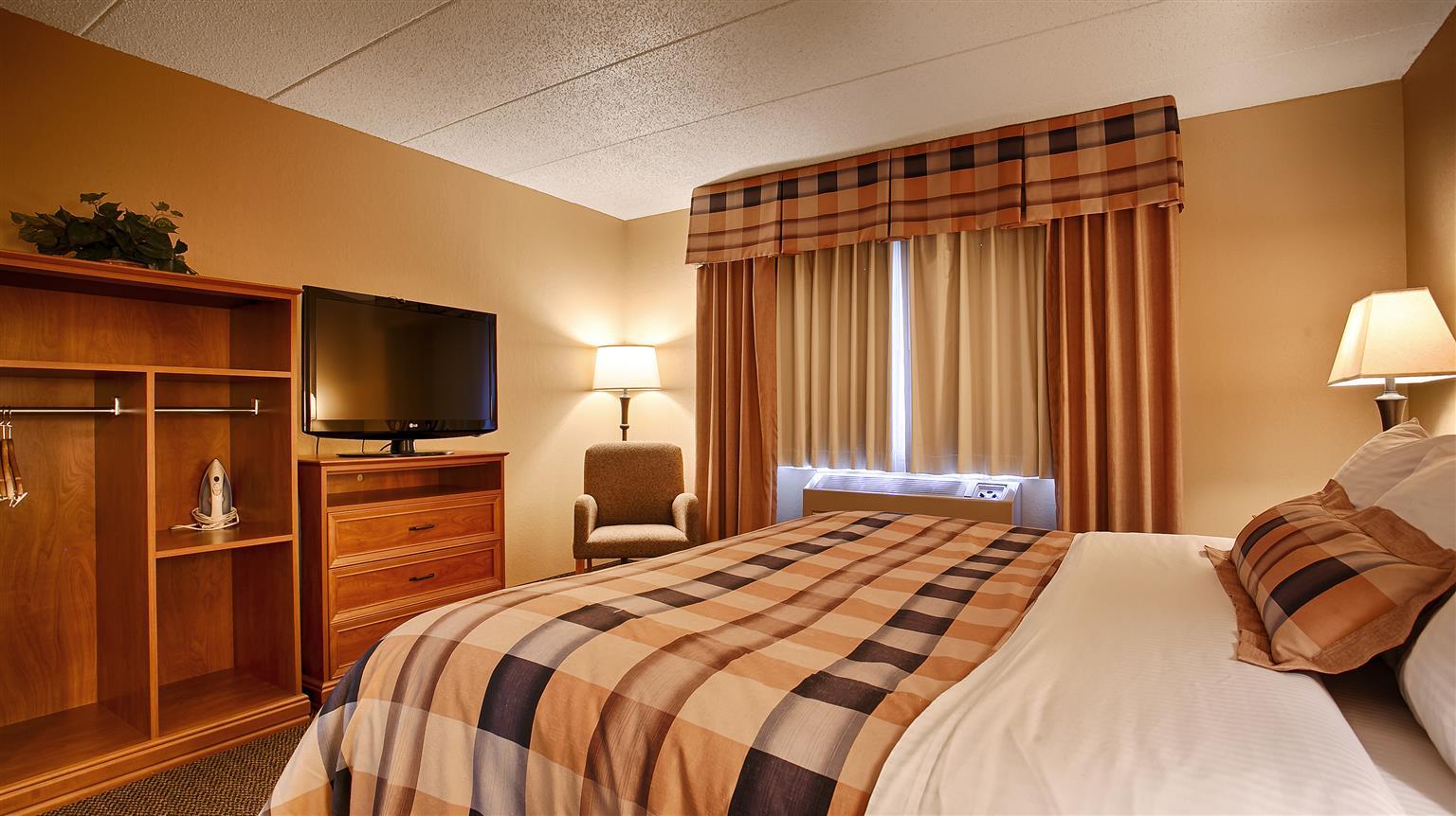 Best Western Derby Inn Eagle River Exterior foto