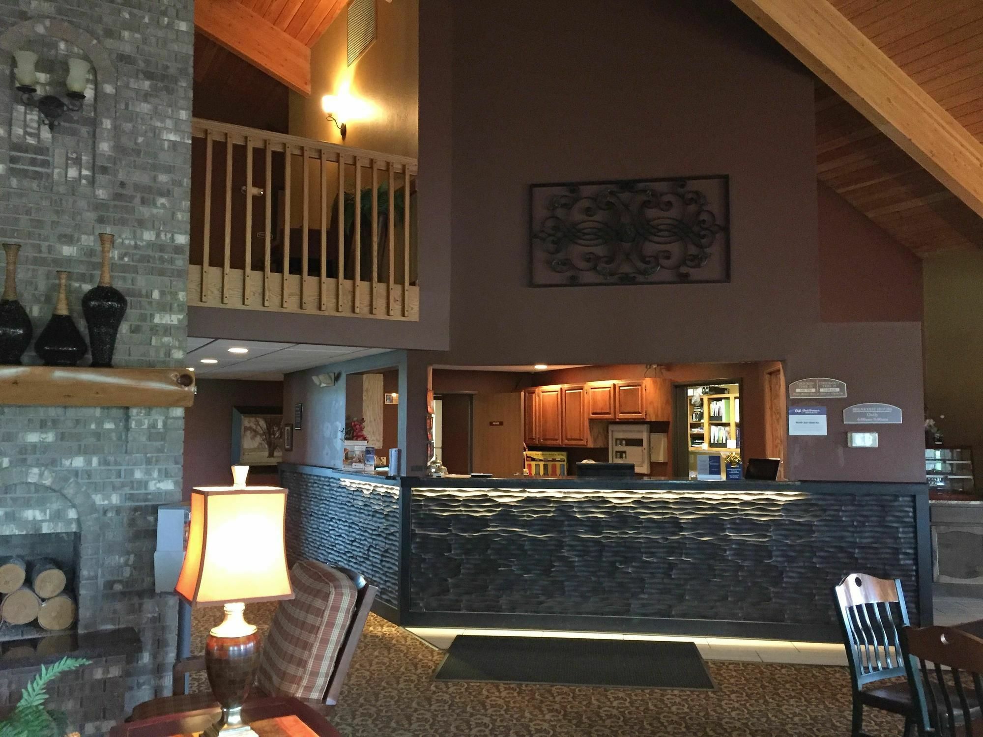 Best Western Derby Inn Eagle River Exterior foto